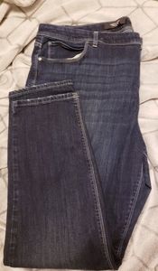 Simply Vera Wang dark wash skinny jeans
